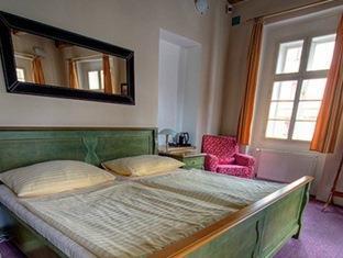 U Tri Bubnu Hotel Prag