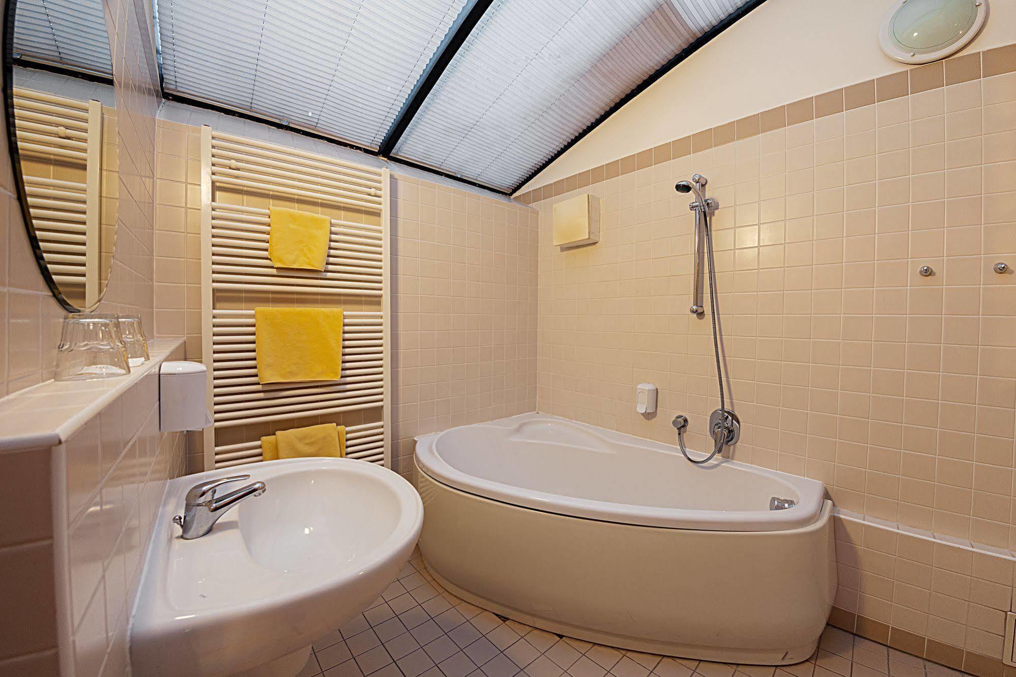 U Tri Bubnu Hotel Prag